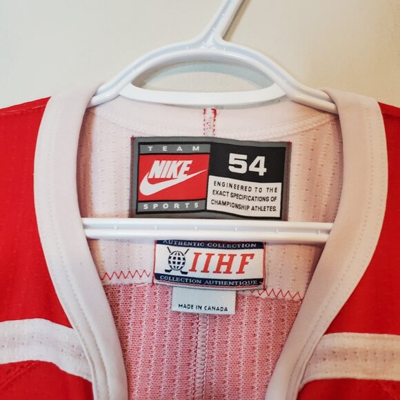 NOT FOR SALE Poshmark will Restrict Sellers Accounts If We Delete Too Many Items - Picture 5 of 8